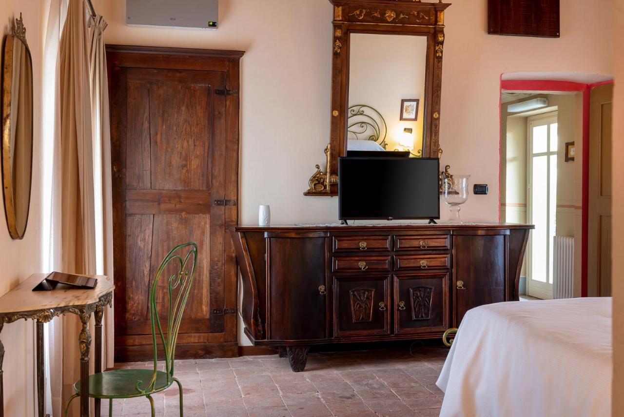 Agriturismo San Martino Clavesana Eksteriør billede