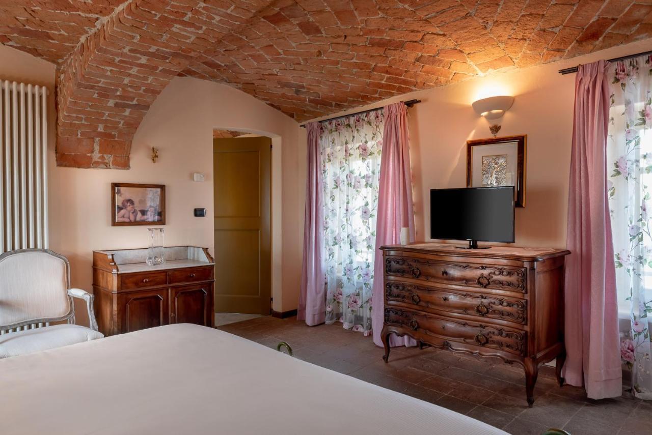Agriturismo San Martino Clavesana Eksteriør billede