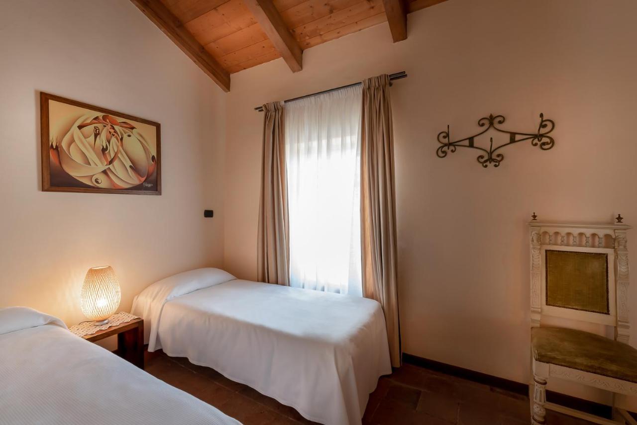 Agriturismo San Martino Clavesana Eksteriør billede