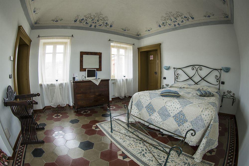 Agriturismo San Martino Clavesana Eksteriør billede